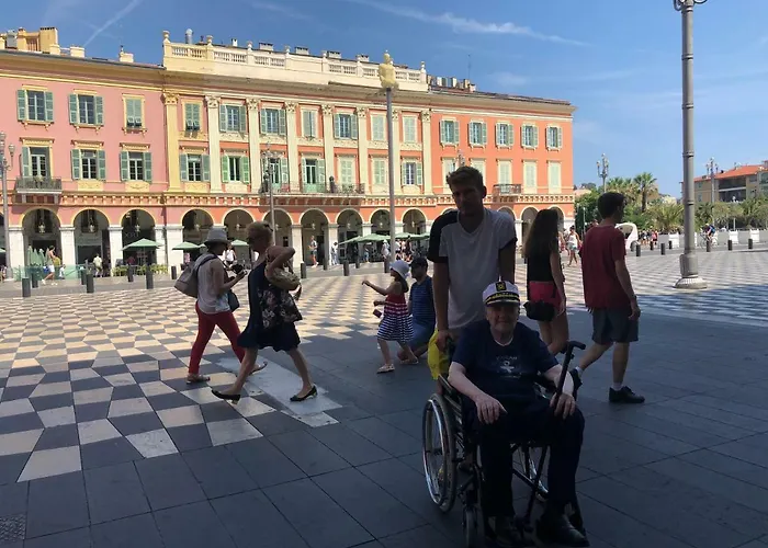 Oda ve Kahvaltı Aba Luxury B E B Nice