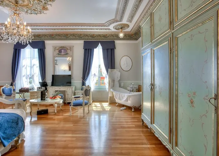 Aba Luxury B E B