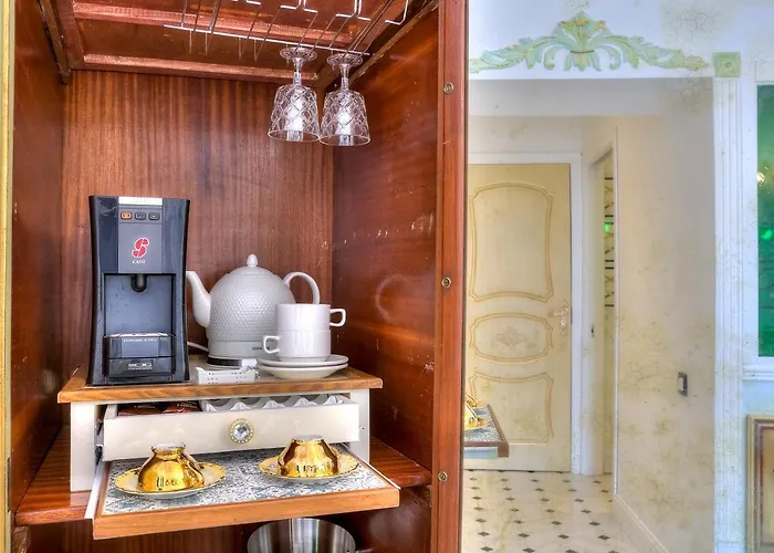 Aba Luxury B E B Panzió 5*