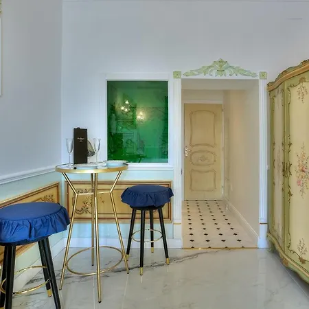 Aba Luxury B E B Alojamento de Acomodação e Pequeno-almoço Nice