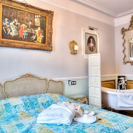 Aba Luxury B E B