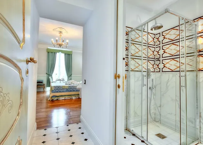 Aba Luxury B E B Alojamento de Acomodação e Pequeno-almoço Nice