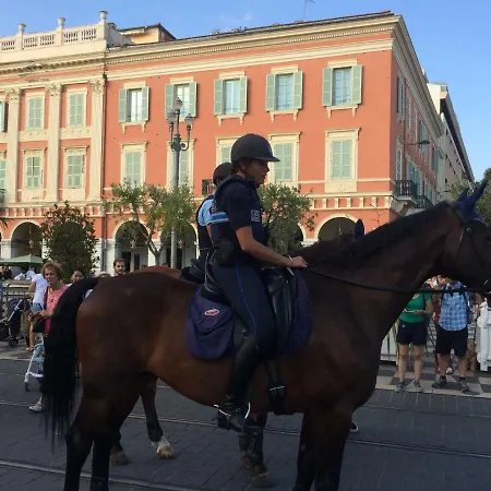 Aba Luxury B E B 5* ニース